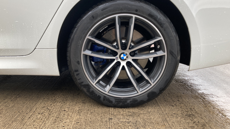 BMW 5 Series 530e M Sport 4dr Auto Saloon